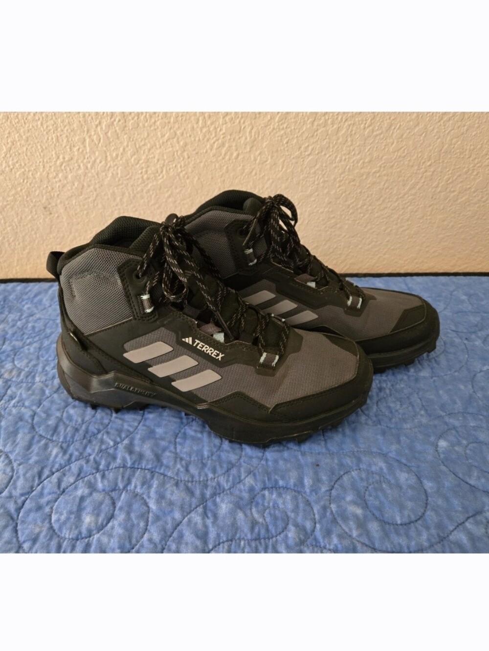 Adidas Women's Terrex AX4 Mid Gore-Tex Hiking Shoes Black/Grey